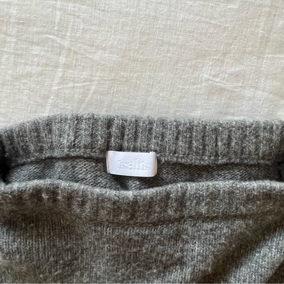 Isalis Grey Sweater Set - Picture 3 of 3